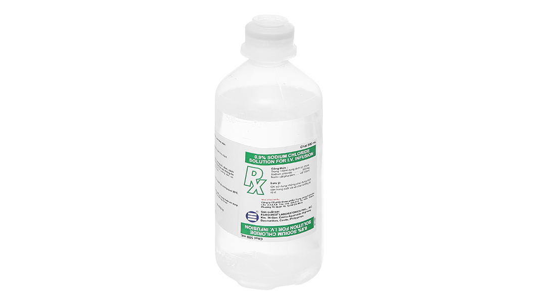 Dịch truyền 0.9% Sodium Chloride Solution Euro-Med bổ sung muối, nước chai 500ml